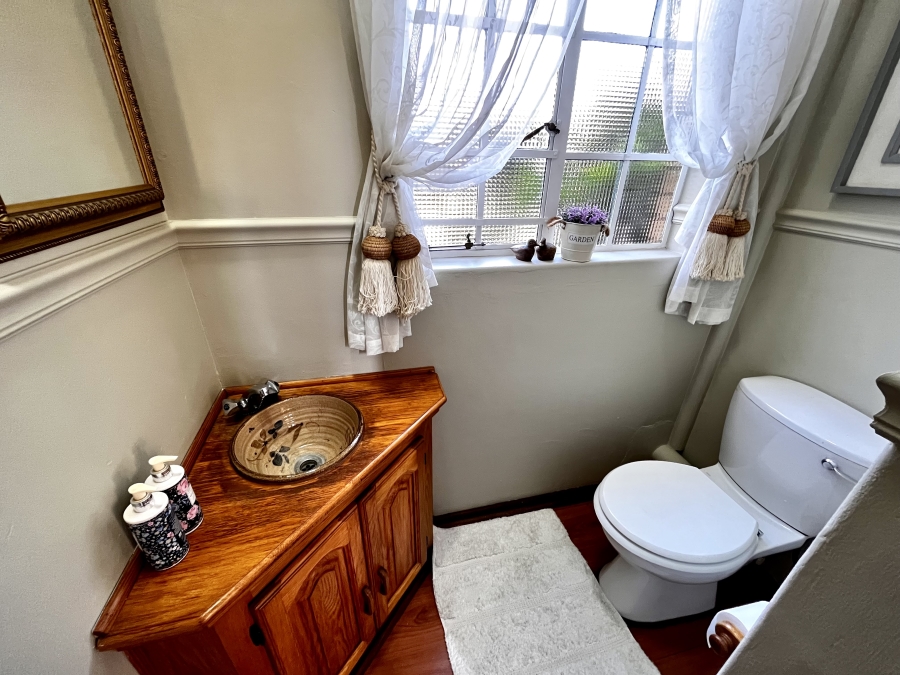 4 Bedroom Property for Sale in Van Der Hoff Park North West